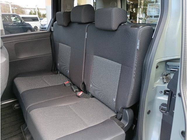 TOYOTA SIENTA HYBRID 2024 Image 31