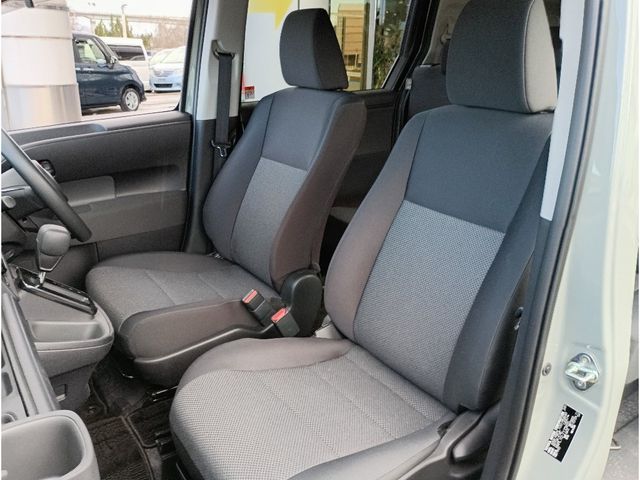 TOYOTA SIENTA HYBRID 2024 Image 31