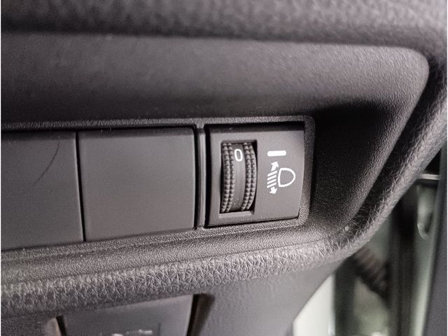 TOYOTA SIENTA HYBRID 2024 Image 31