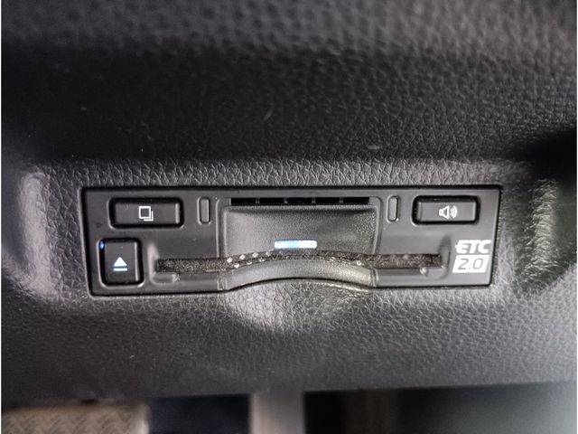 TOYOTA SIENTA HYBRID 2024 Image 31