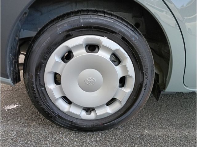 TOYOTA SIENTA HYBRID 2024 Image 31