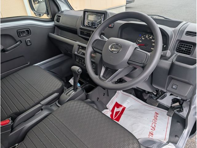 DAIHATSU HIJET TRUCK 4WD 2025 Image 31