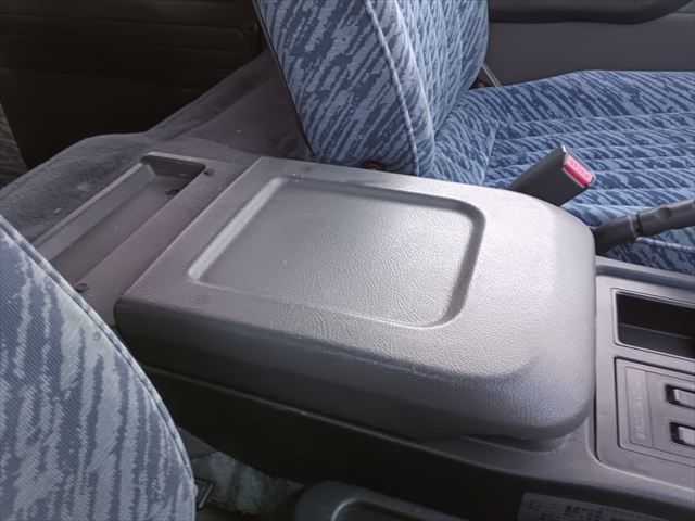 MITSUBISHI DELICA STARWAGON 4WD 1993 Image 31