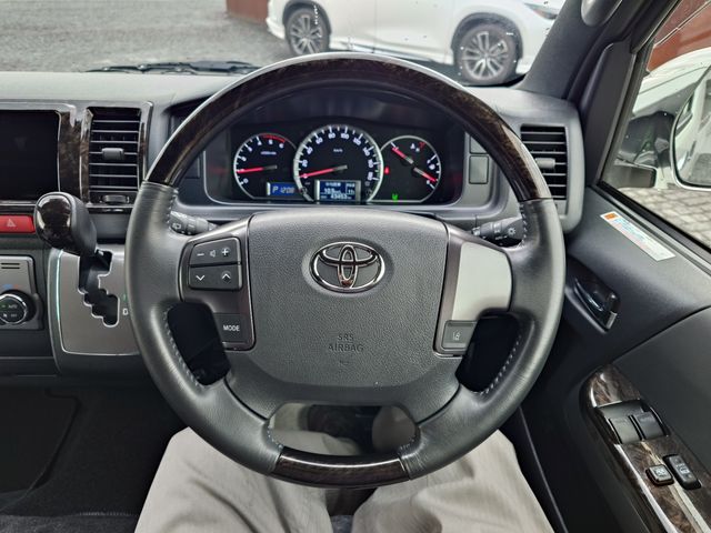 TOYOTA REGIUSACE VAN 2WD 2019 Image 31