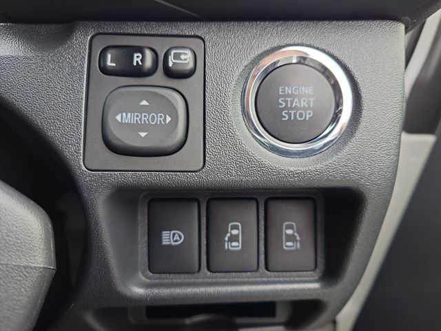 TOYOTA REGIUSACE VAN 2WD 2019 Image 31