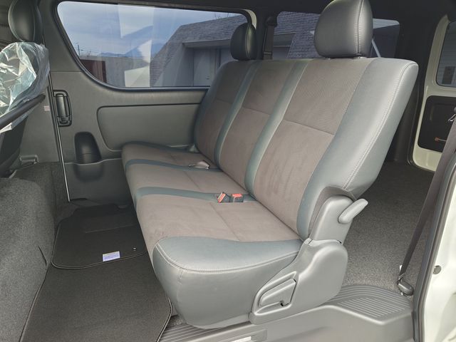 TOYOTA REGIUSACE VAN 2WD 2019 Image 31