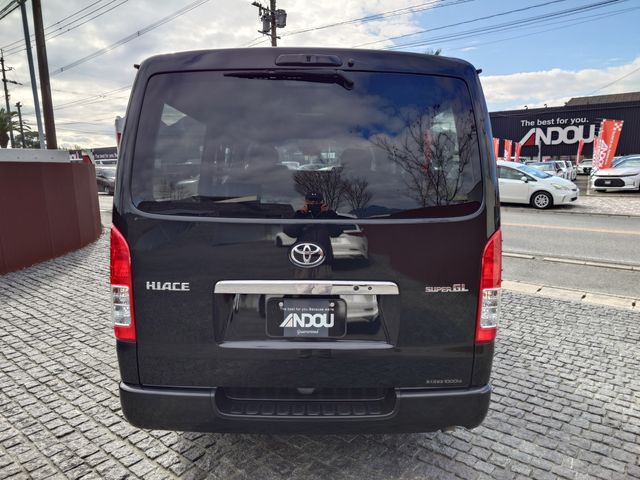 TOYOTA HIACE VAN 2WD 2023 Image 31