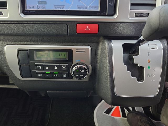 TOYOTA HIACE VAN 2WD 2023 Image 31