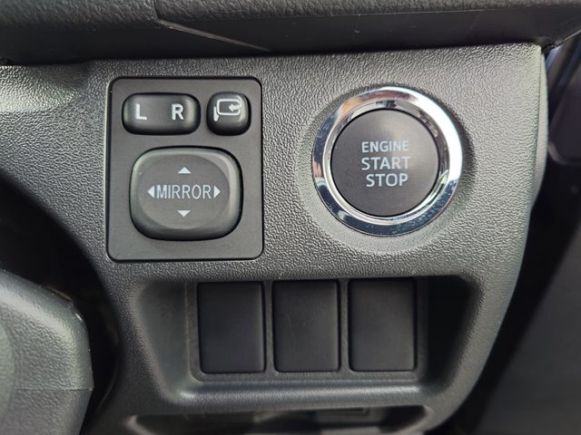 TOYOTA HIACE VAN 2WD 2023 Image 31