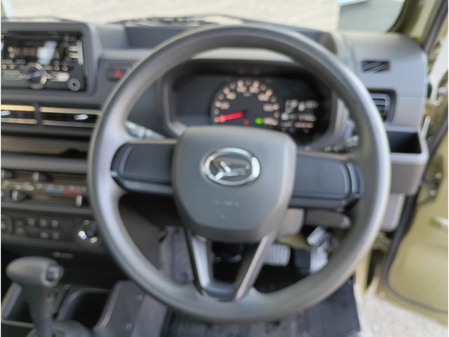 DAIHATSU HIJET TRUCK 4WD 2023 Image 31