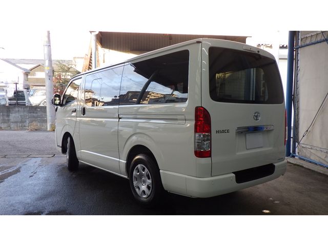 TOYOTA HIACE VAN 1.15T 2WD 2025 Image 31