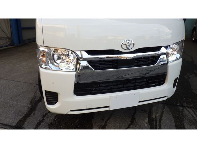 TOYOTA HIACE VAN 1.15T 2WD 2025 Image 31