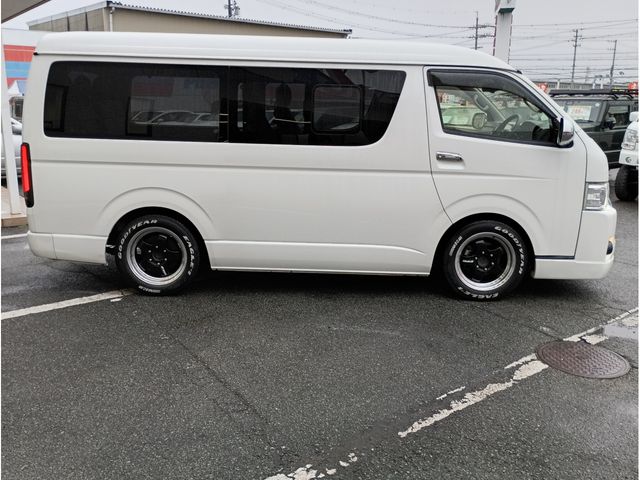 TOYOTA HIACE WAGON 2017 Image 31