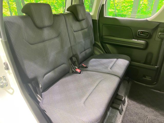 SUZUKI WAGON R 2018 Image 31