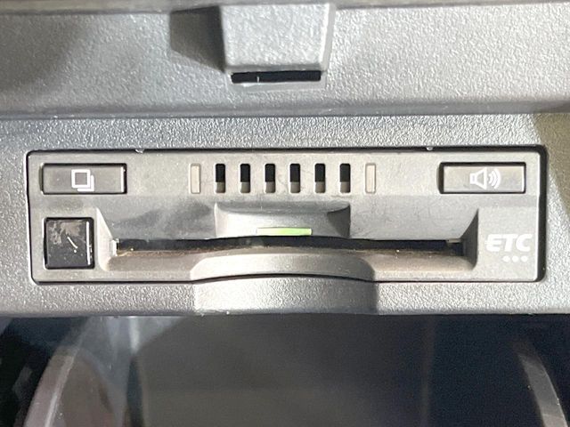 TOYOTA VELLFIRE 2017 Image 31