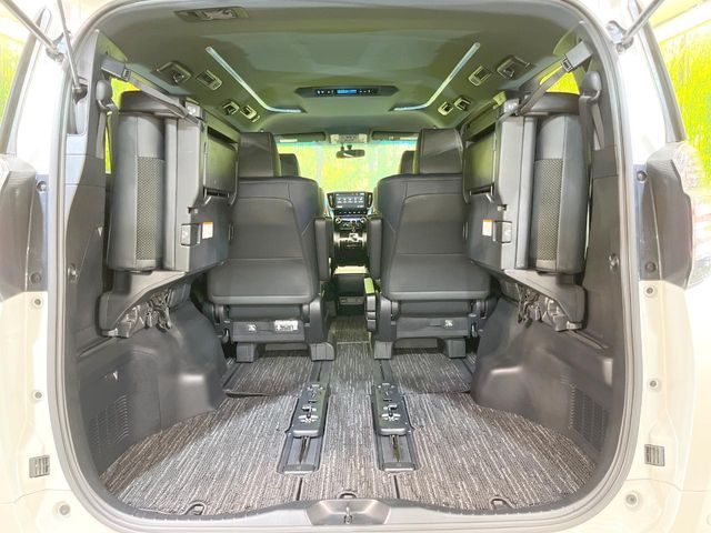 TOYOTA VELLFIRE 2017 Image 31