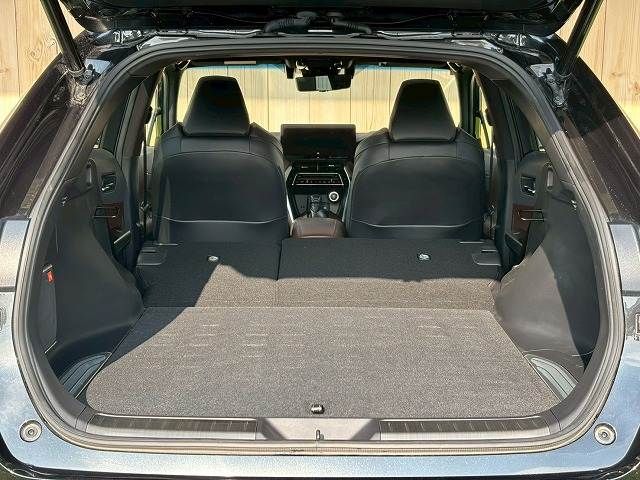 TOYOTA HARRIER HYBRID 2023 Image 31