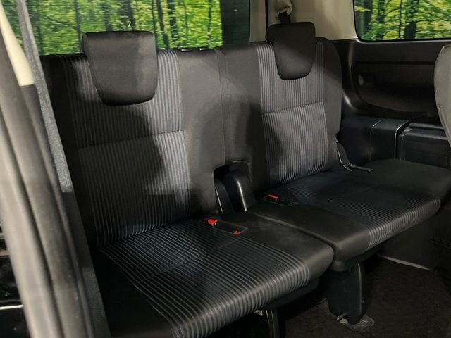 TOYOTA VOXY 4WD 2016 Image 31