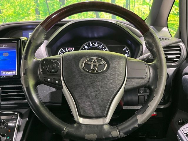 TOYOTA VOXY 4WD 2016 Image 31