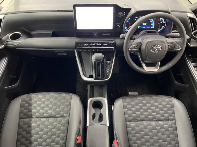 TOYOTA VOXY HYBRID 2024 Image 31