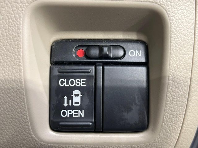 HONDA N BOX 2014 Image 31