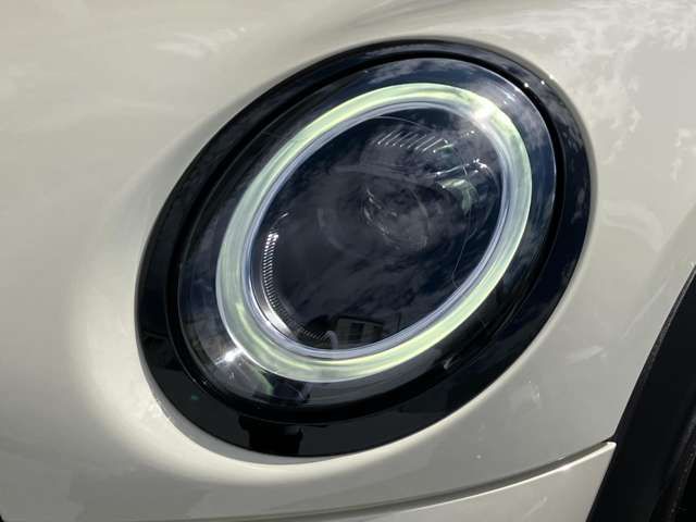 BMW MINI COOPER SD 5DOOR 2021 Image 31