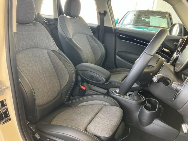 BMW MINI COOPER SD 5DOOR 2021 Image 31