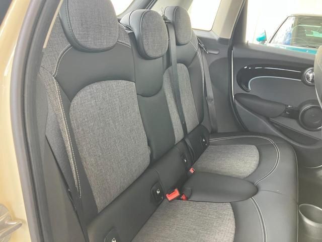 BMW MINI COOPER SD 5DOOR 2021 Image 31