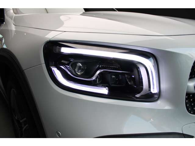 MERCEDES BENZ GLB 2023 Image 31