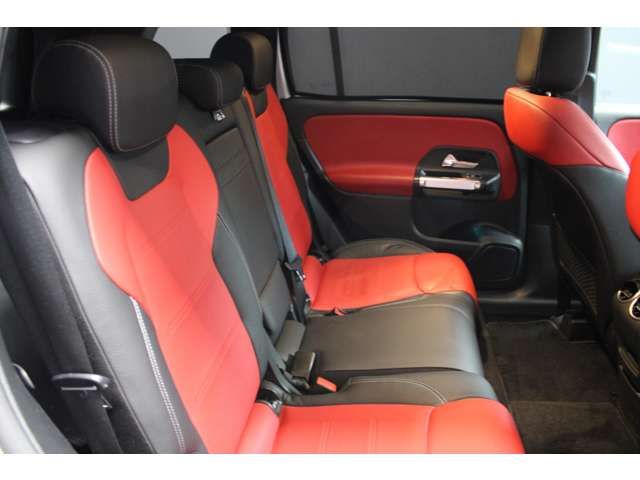 MERCEDES BENZ GLB 2023 Image 31