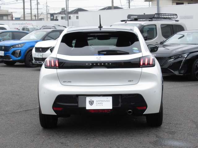 PEUGEOT 208 2022 Image 31