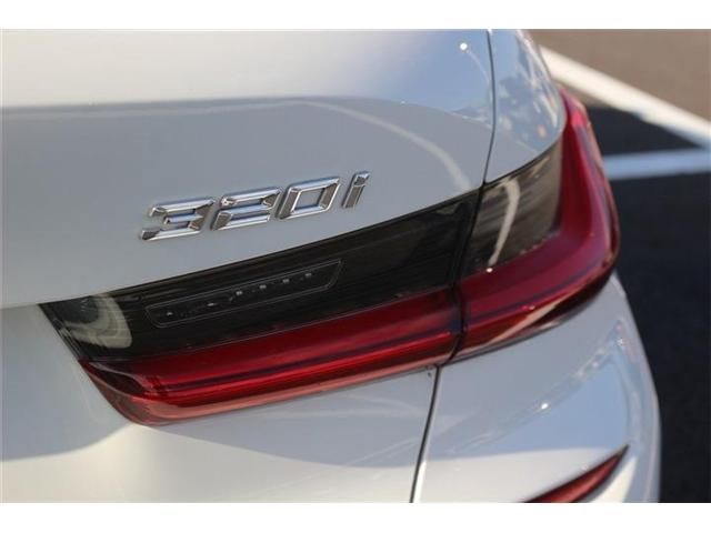 BMW 3SERIES SEDAN 2019 Image 31