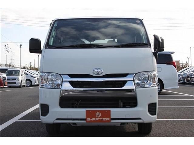 TOYOTA HIACE VAN 2WD 2022 Image 31