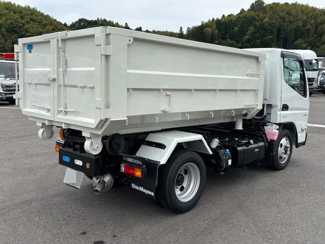 MITSUBISHI CANTER 2025 Image 31