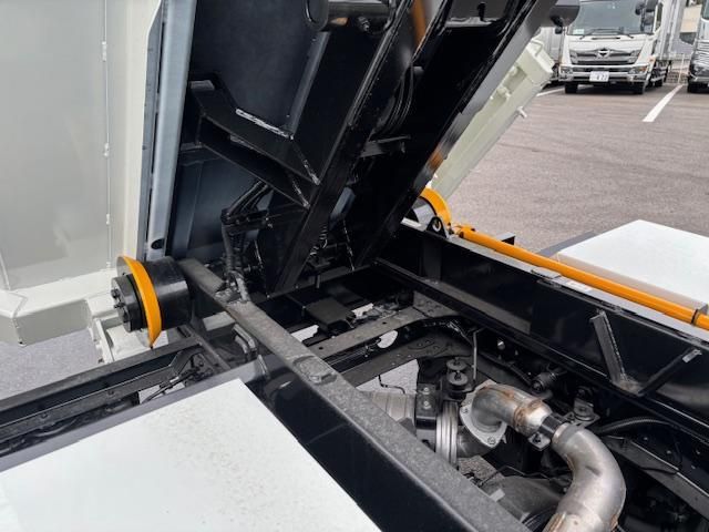 MITSUBISHI CANTER 2025 Image 31