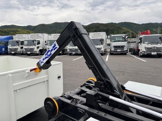 MITSUBISHI CANTER 2025 Image 31