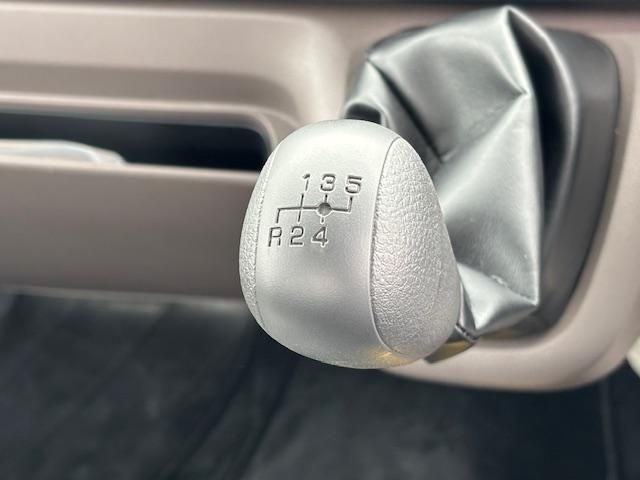 MITSUBISHI CANTER 2025 Image 31