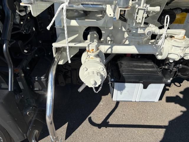 HINO DUTRO 2024 Image 31