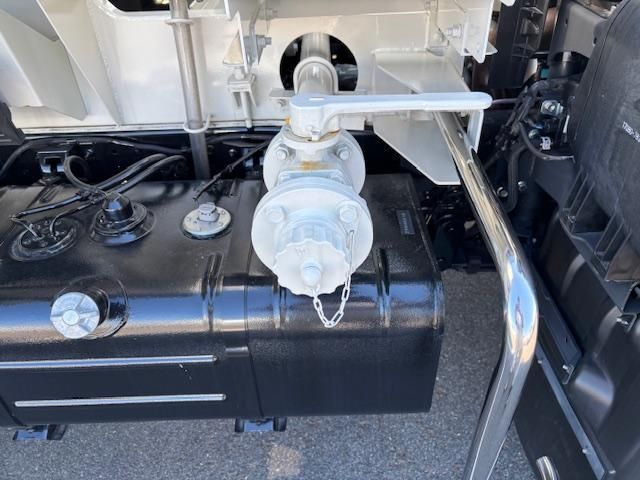 HINO DUTRO 2024 Image 31