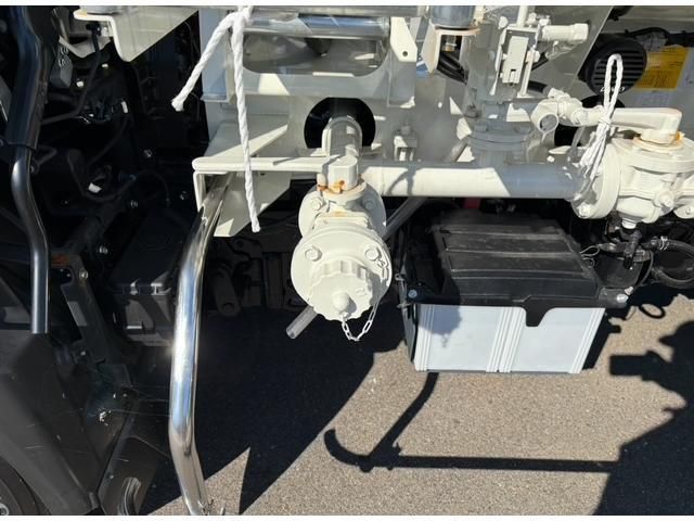 HINO DUTRO 2024 Image 31