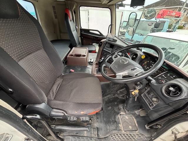 HINO PROFIA 2018 Image 31