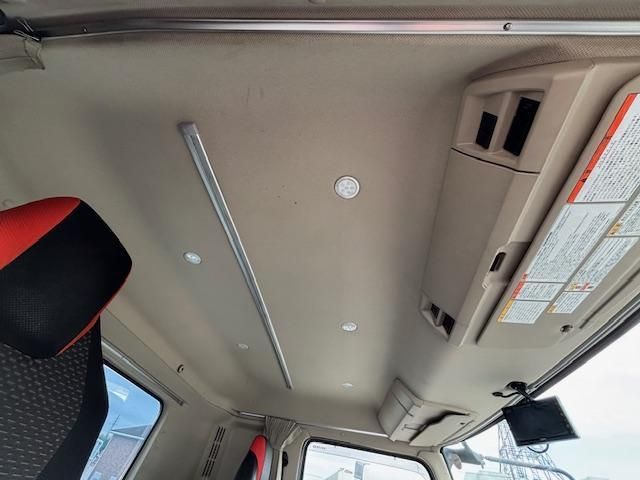 HINO PROFIA 2018 Image 31