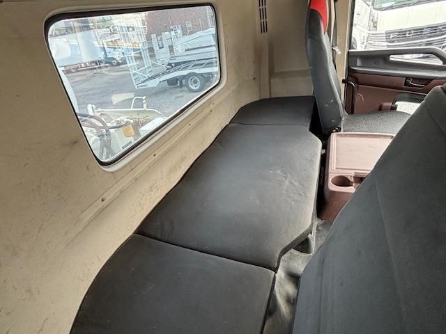 HINO PROFIA 2018 Image 31