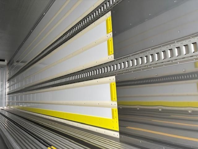 MITSUBISHI FUSOU SUPER GREAT 2025 Image 31