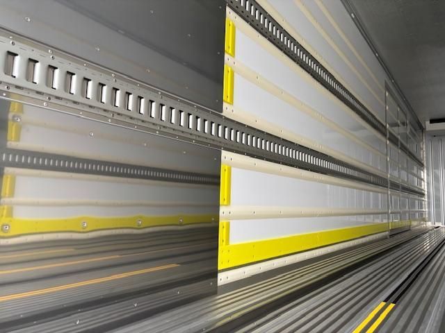 MITSUBISHI FUSOU SUPER GREAT 2025 Image 31