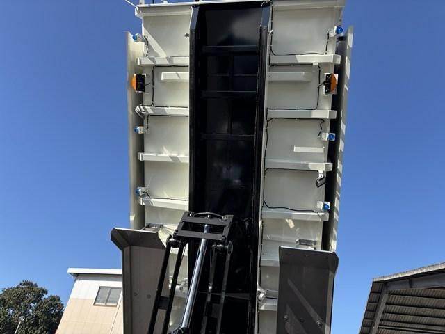 HINO PROFIA 2025 Image 31