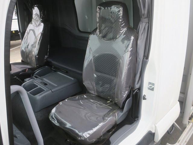 ISUZU FORWARD 2018 Image 31