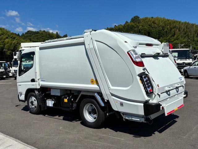 MITSUBISHI CANTER 2025 Image 31