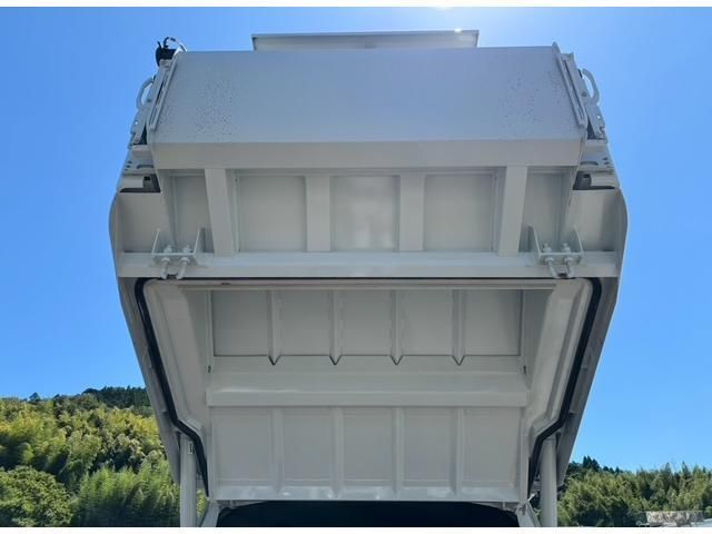 MITSUBISHI CANTER 2025 Image 31