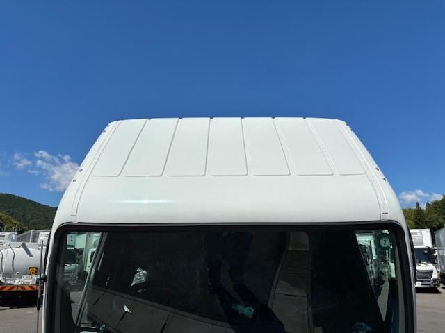 MITSUBISHI CANTER 2025 Image 31